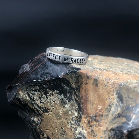 Sugarboo & CO 925 Sterling Silver Stackable “Expect Miracles” Ring - Picture 5 of 12